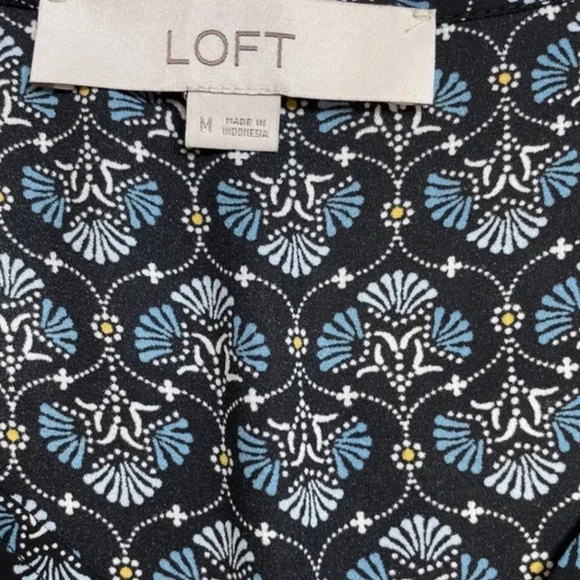 *SET* of Blouses (Michael Kors / Loft / Vince Camuto) (Size M) - Picture 9 of 15